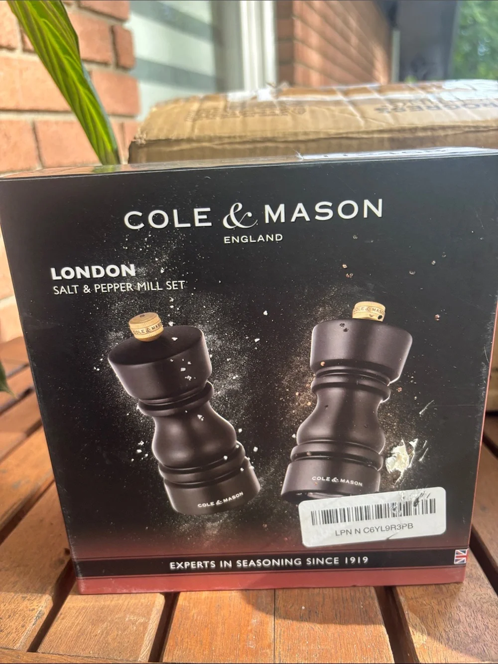 Chocolate Wood Salt & Pepper Mill Set
